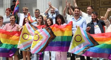 La Federación Estatal LGTBI+ celebra la aprobación de la ley que tipifica como delito las prácticas de conversión